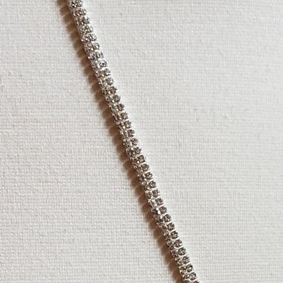 NIB Neiman Marcus Silver/Crystal  18 1/2" Necklace - Picture 5 of 6